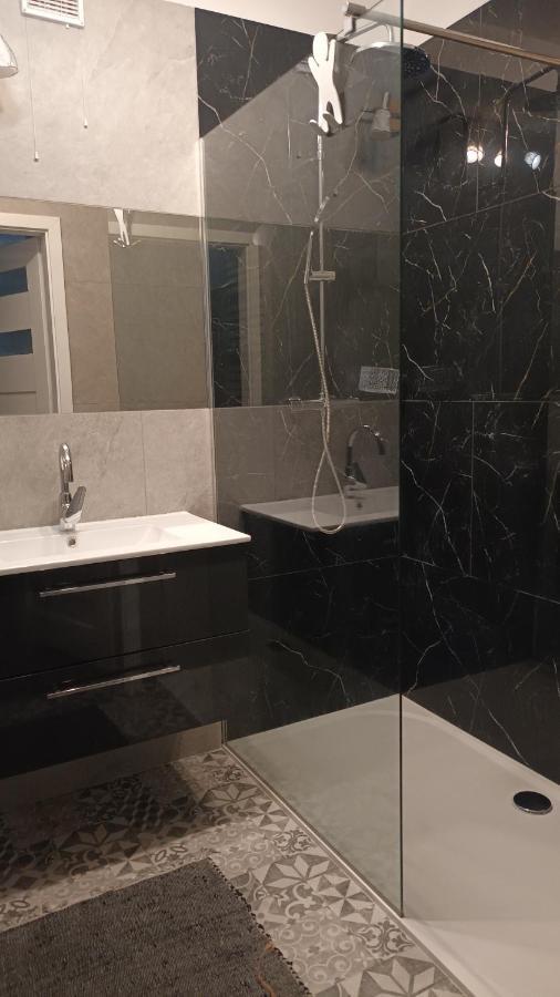 Apartament One Appartement Lublin Buitenkant foto